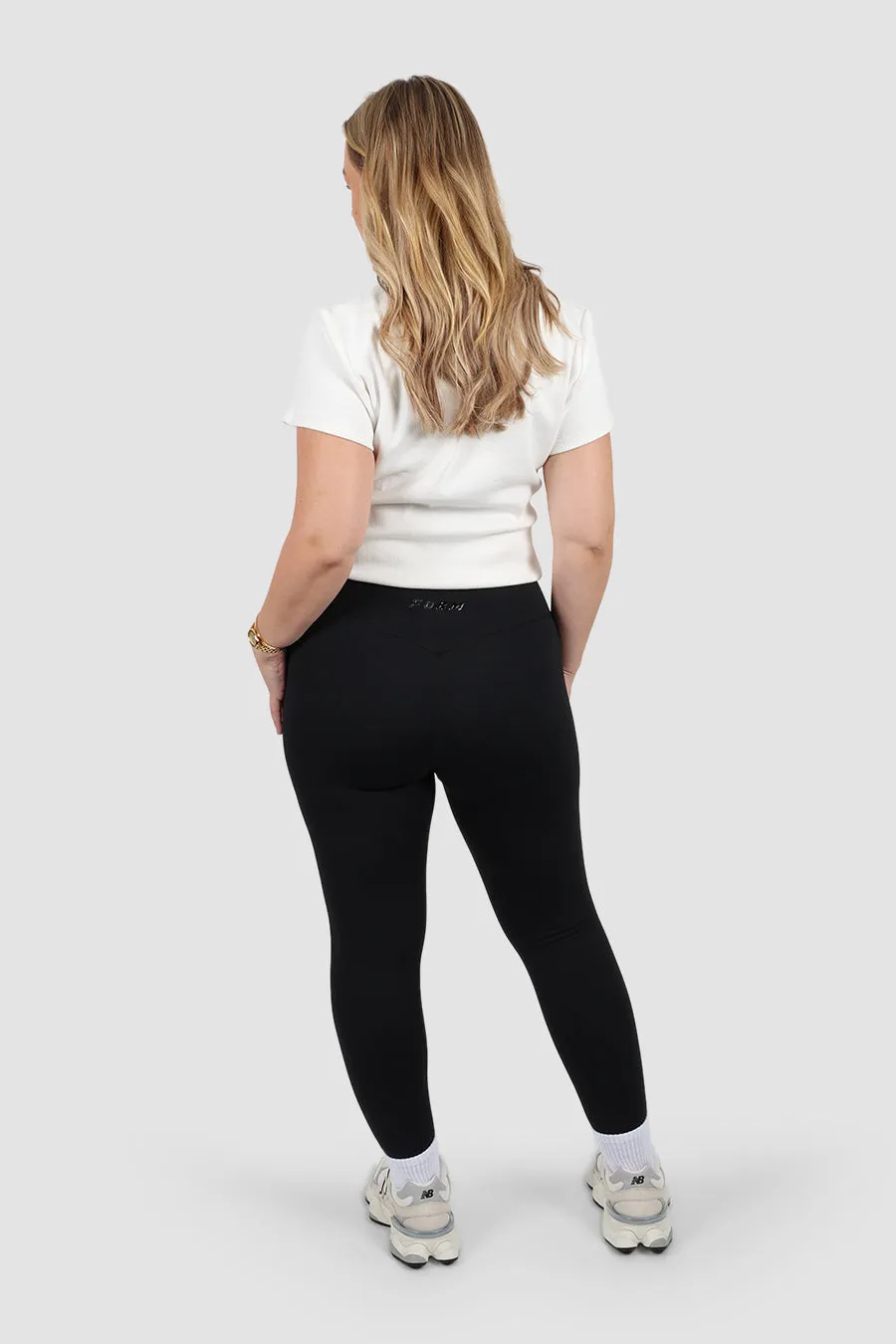 FORM BASE TIGHT 7/8 BLACKOUT