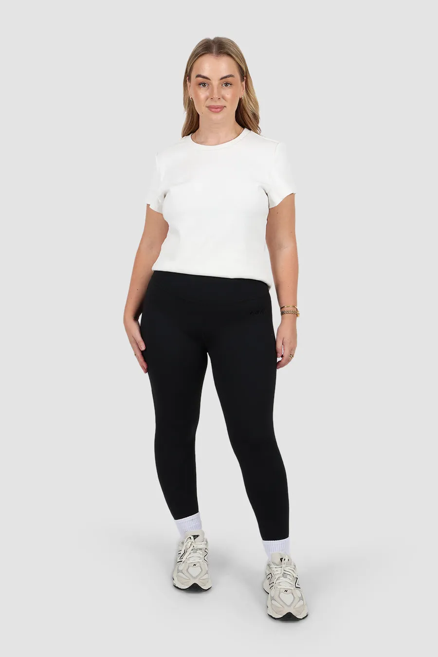 FORM BASE TIGHT 7/8 BLACKOUT