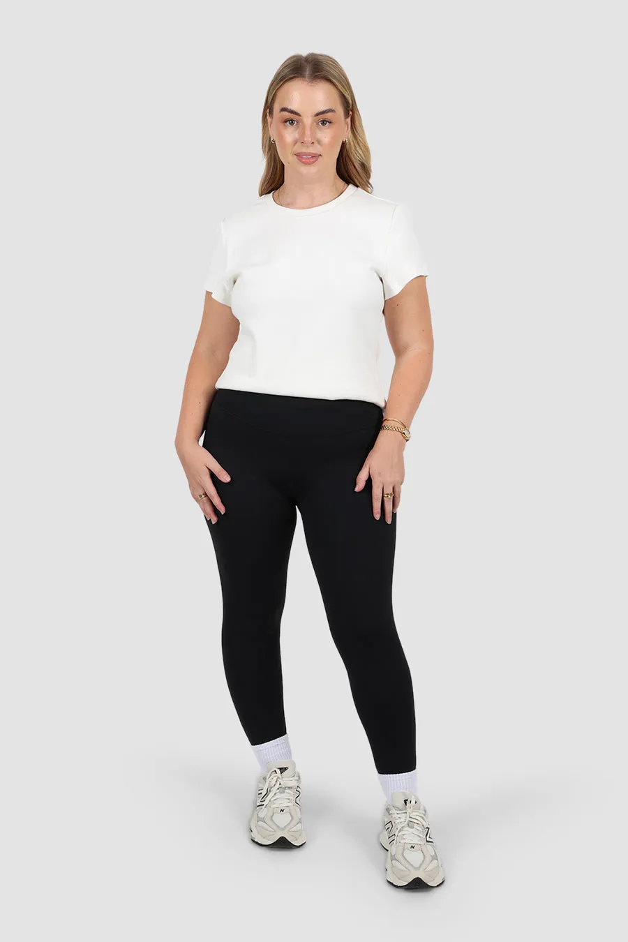 FORM BASE TIGHT 7/8 BLACKOUT