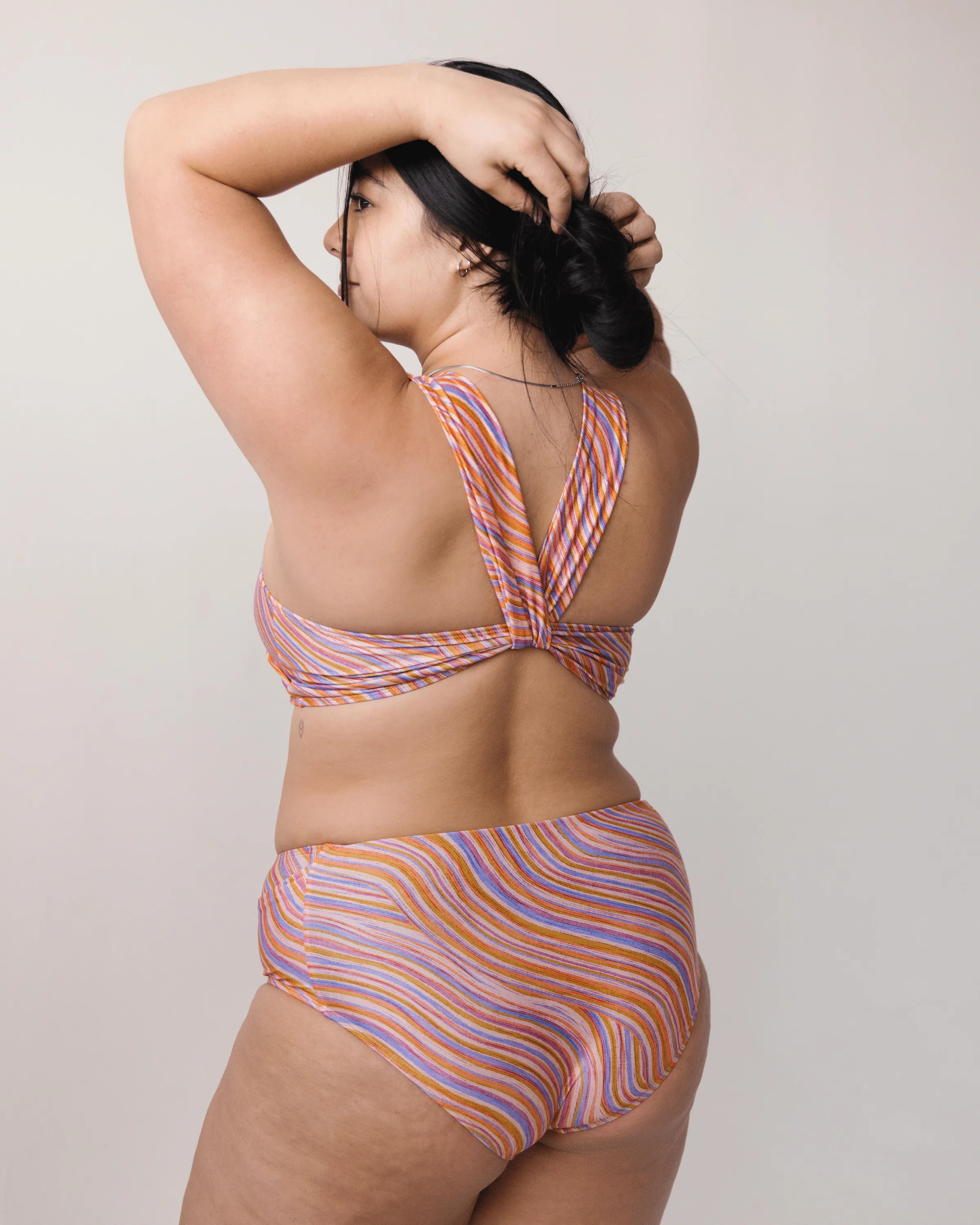 Make Waves Yoga Pocket Bottom