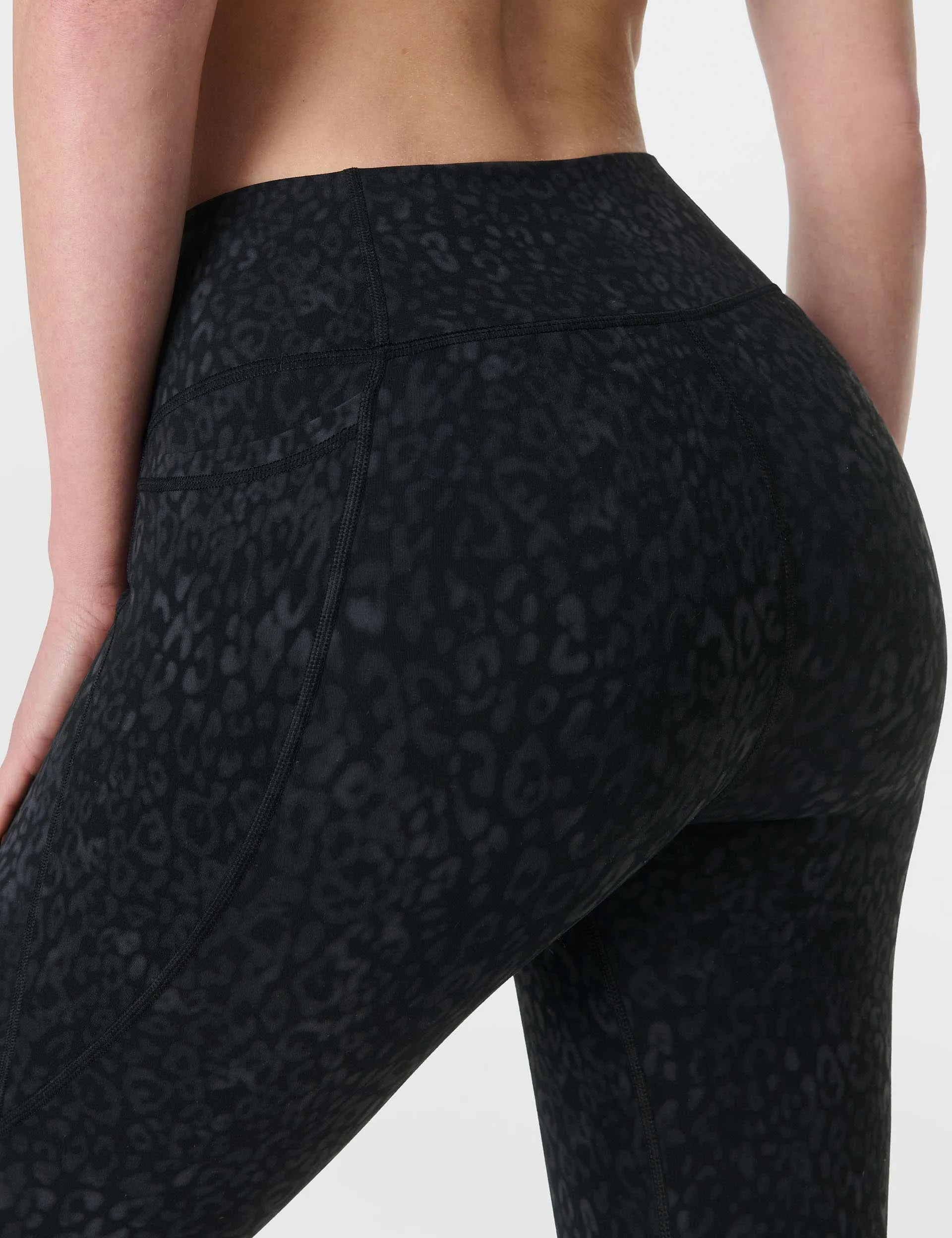 Ultimate Studio 7/8 Leggings - Black Panther Print